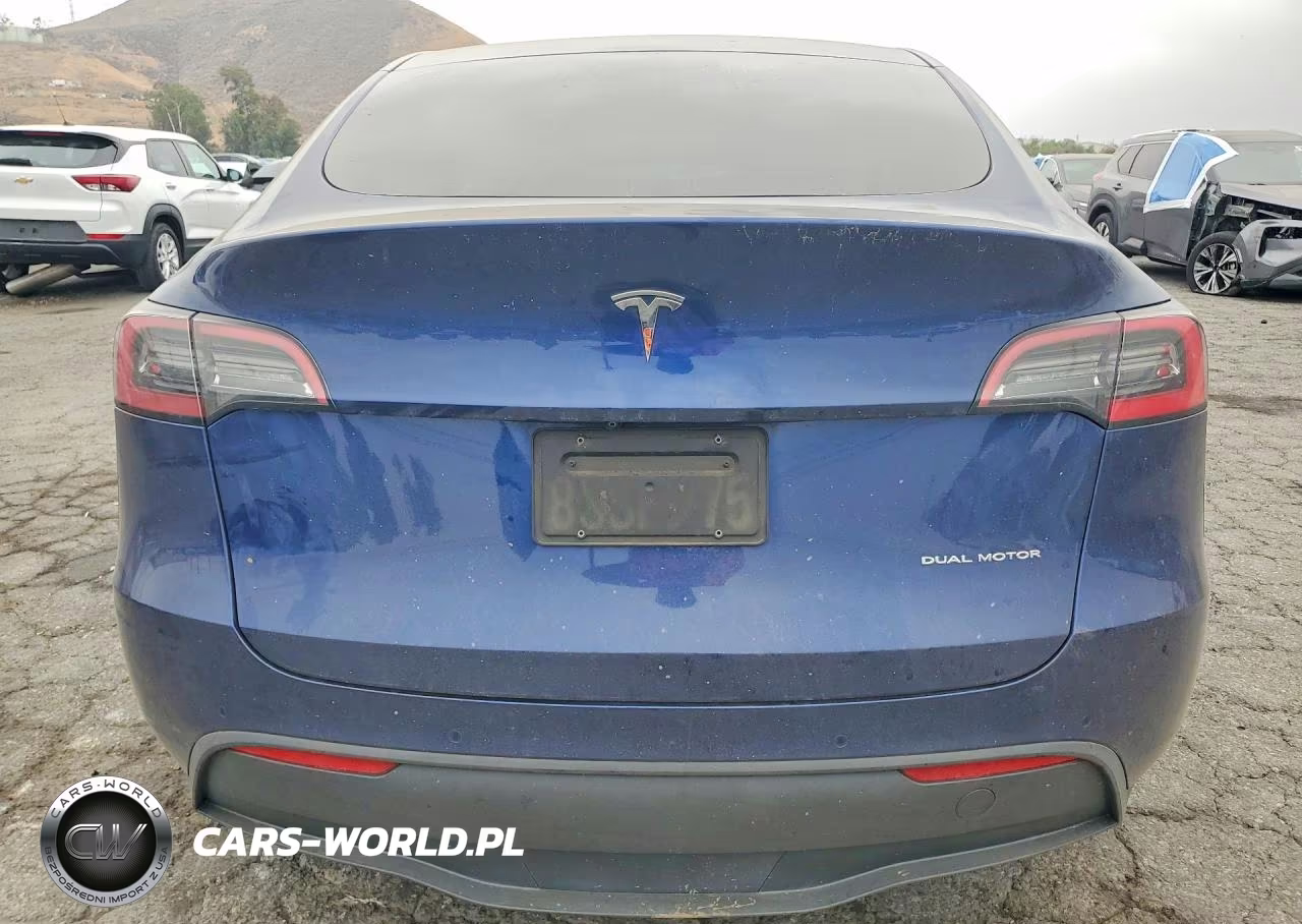 2020 Tesla Model Y VIN:5YJYGDEE6LF058131 - 6