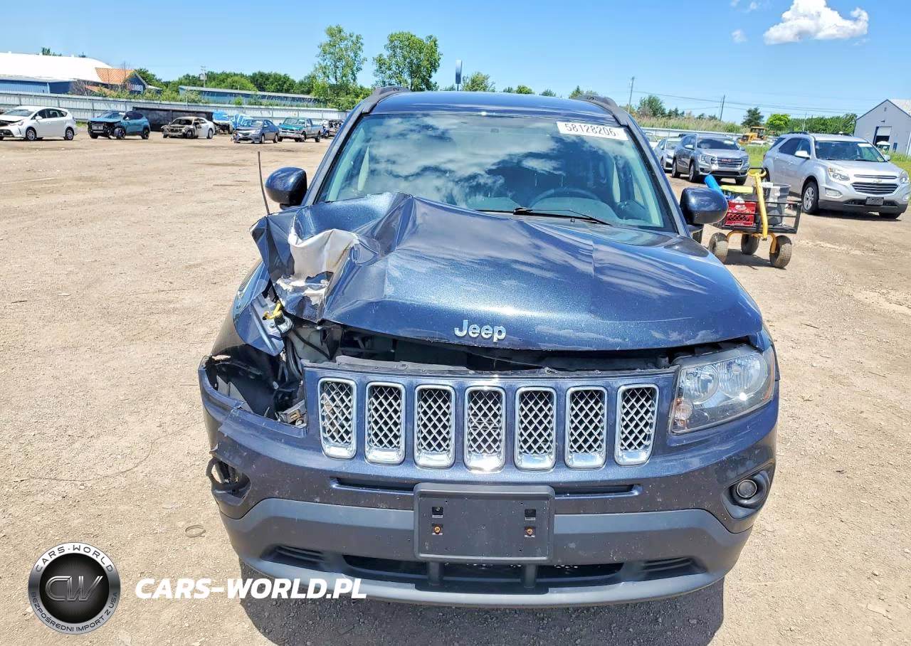 2014 Jeep Compass Latitude VIN:1C4NJCEA7ED643113 - 5