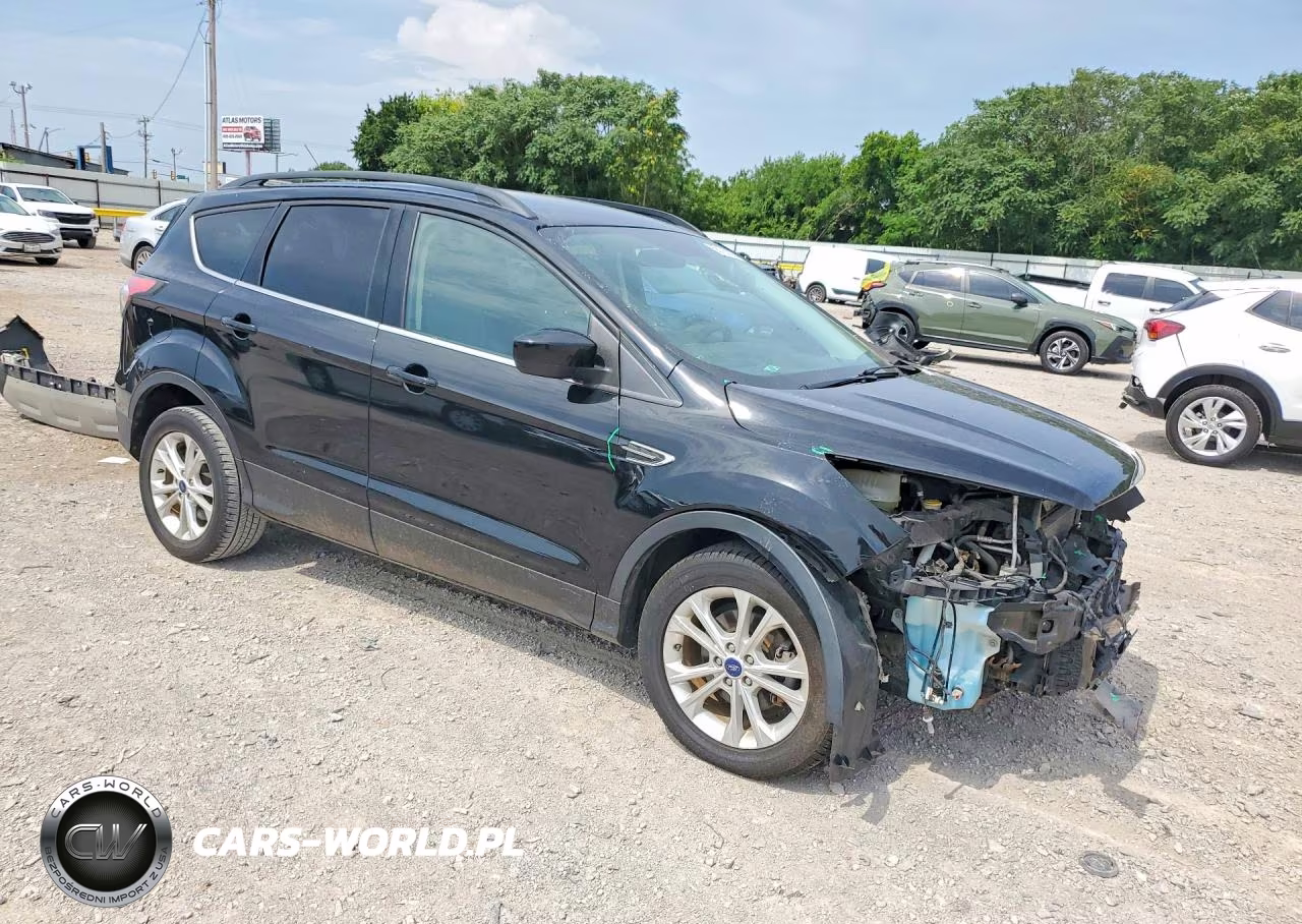 2017 Ford Escape Se VIN:1FMCU0GD9HUB28490 - 4