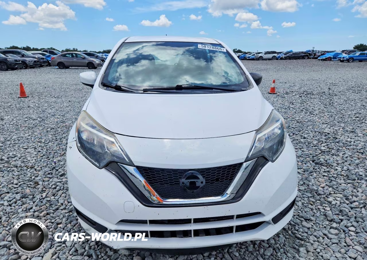 2017 Nissan Versa Note S Plus VIN:3N1CE2CP5HL363592 - 5