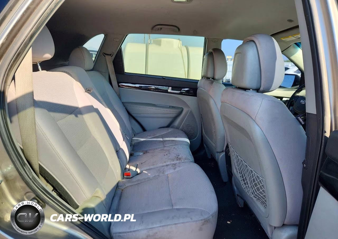 2015 Kia Sorento Lx VIN:5XYKTDA68FG628384 - 11