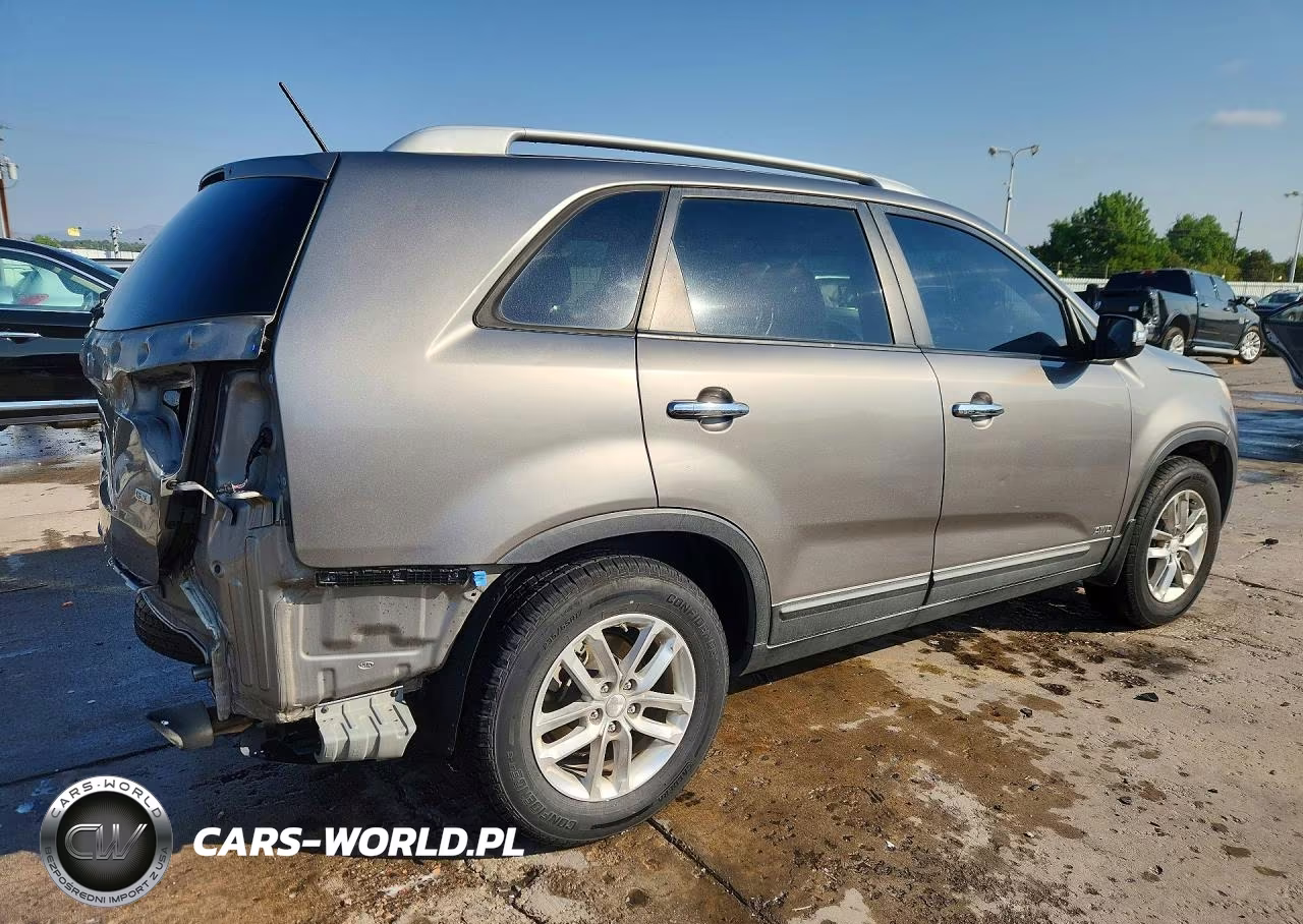2015 Kia Sorento Lx VIN:5XYKTDA68FG628384 - 3