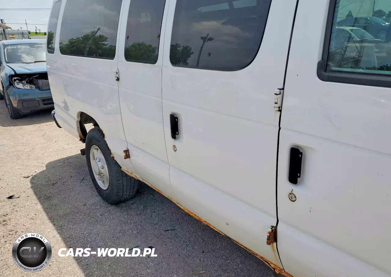 2009 Ford Econoline E350 Super Duty Wagon VIN:1FBSS31L69DA17134 - 9