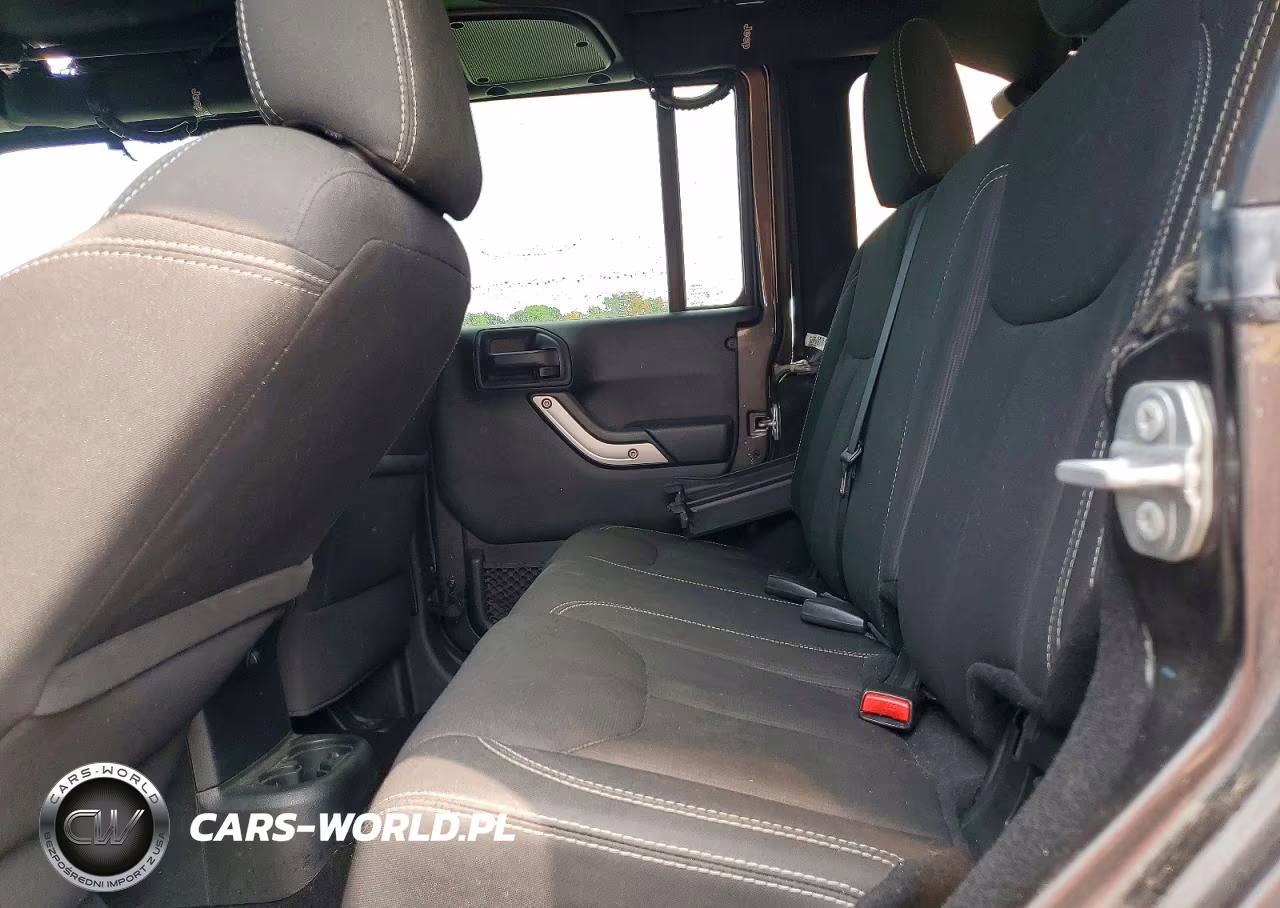 2017 Jeep Wrangler Unlimited Sahara VIN:1C4BJWEG7HL505705 - 11
