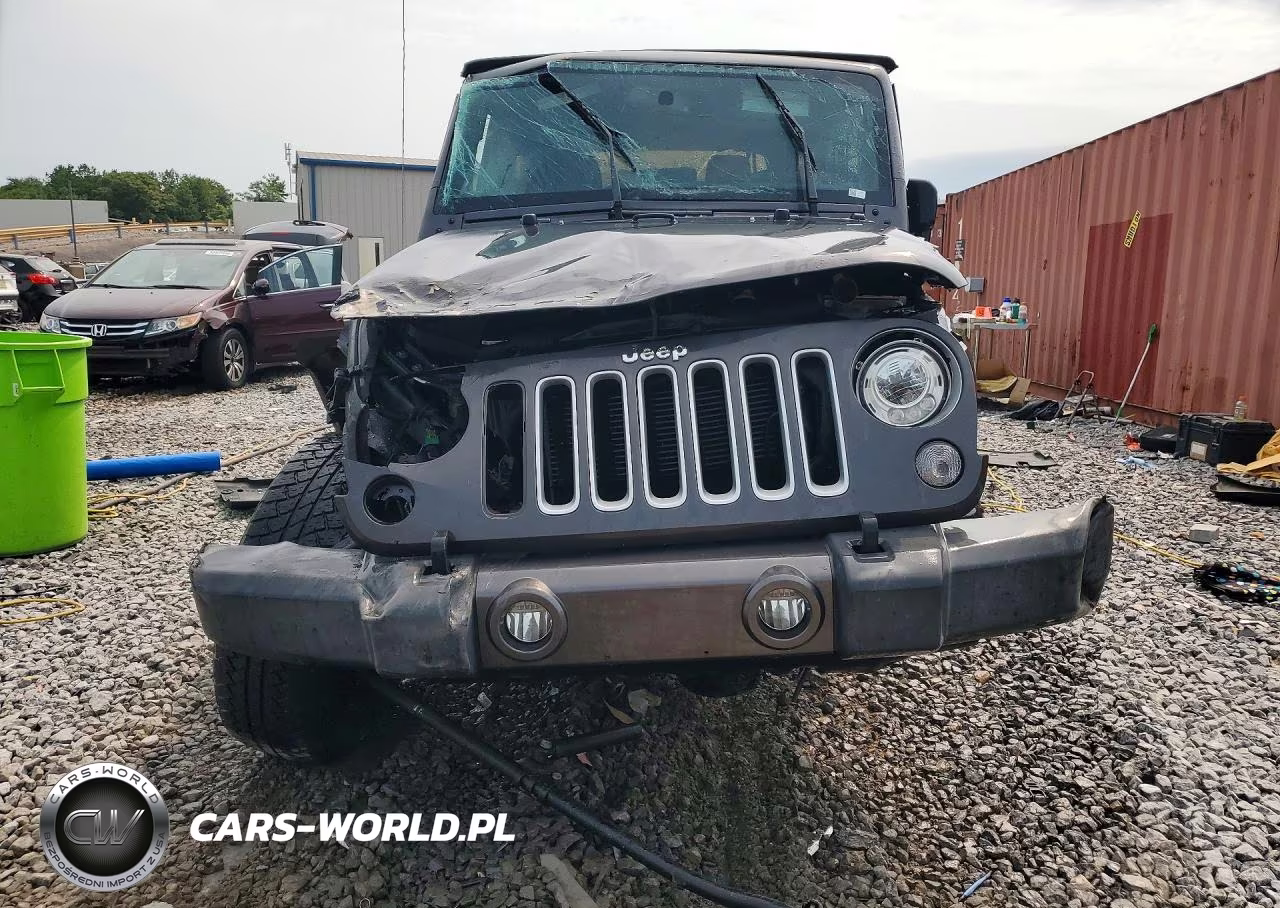 2017 Jeep Wrangler Unlimited Sahara VIN:1C4BJWEG7HL505705 - 5