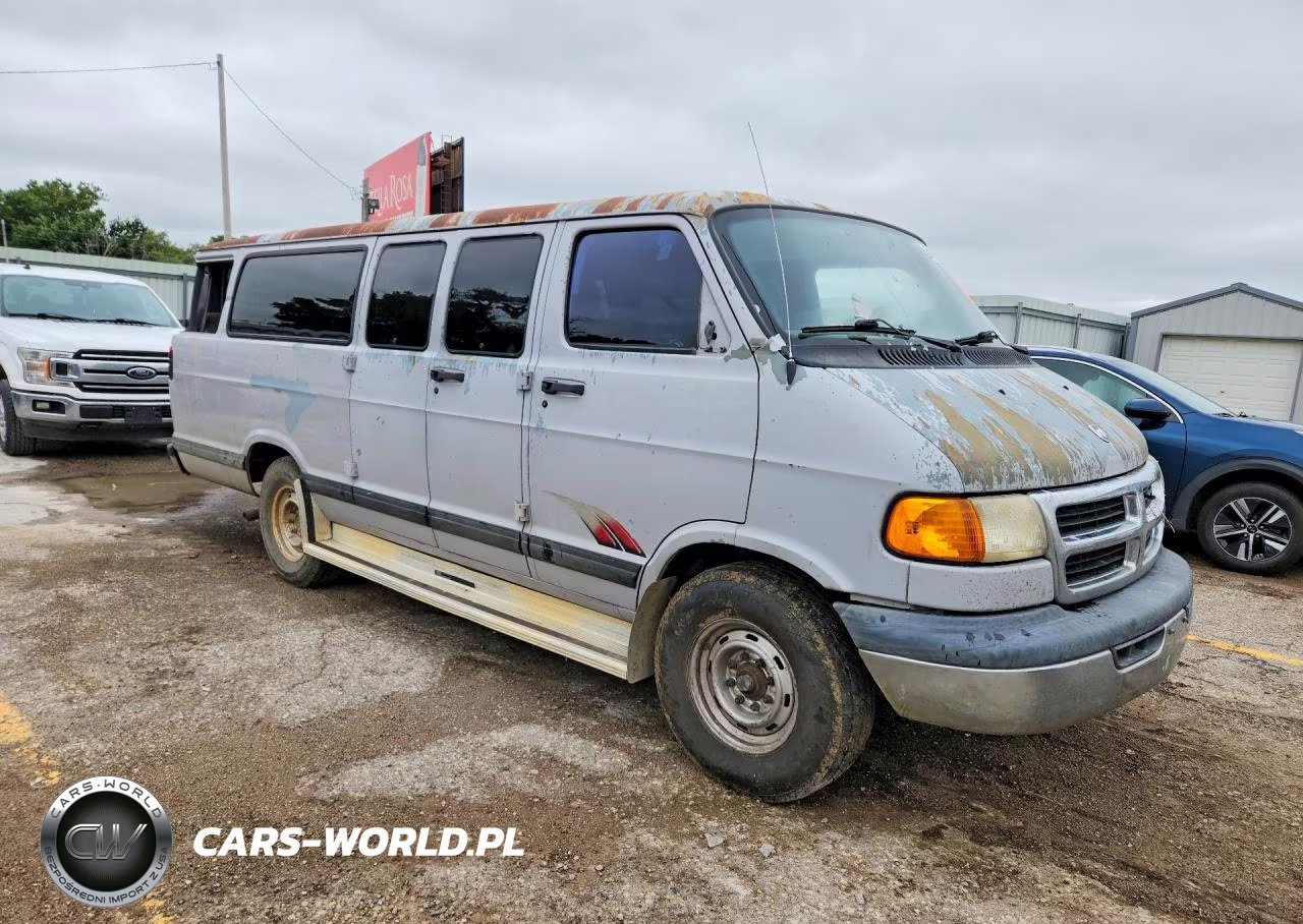 2000 Dodge Ram Wagon B3500 VIN:2B5WB35Z1YK138632 - 4