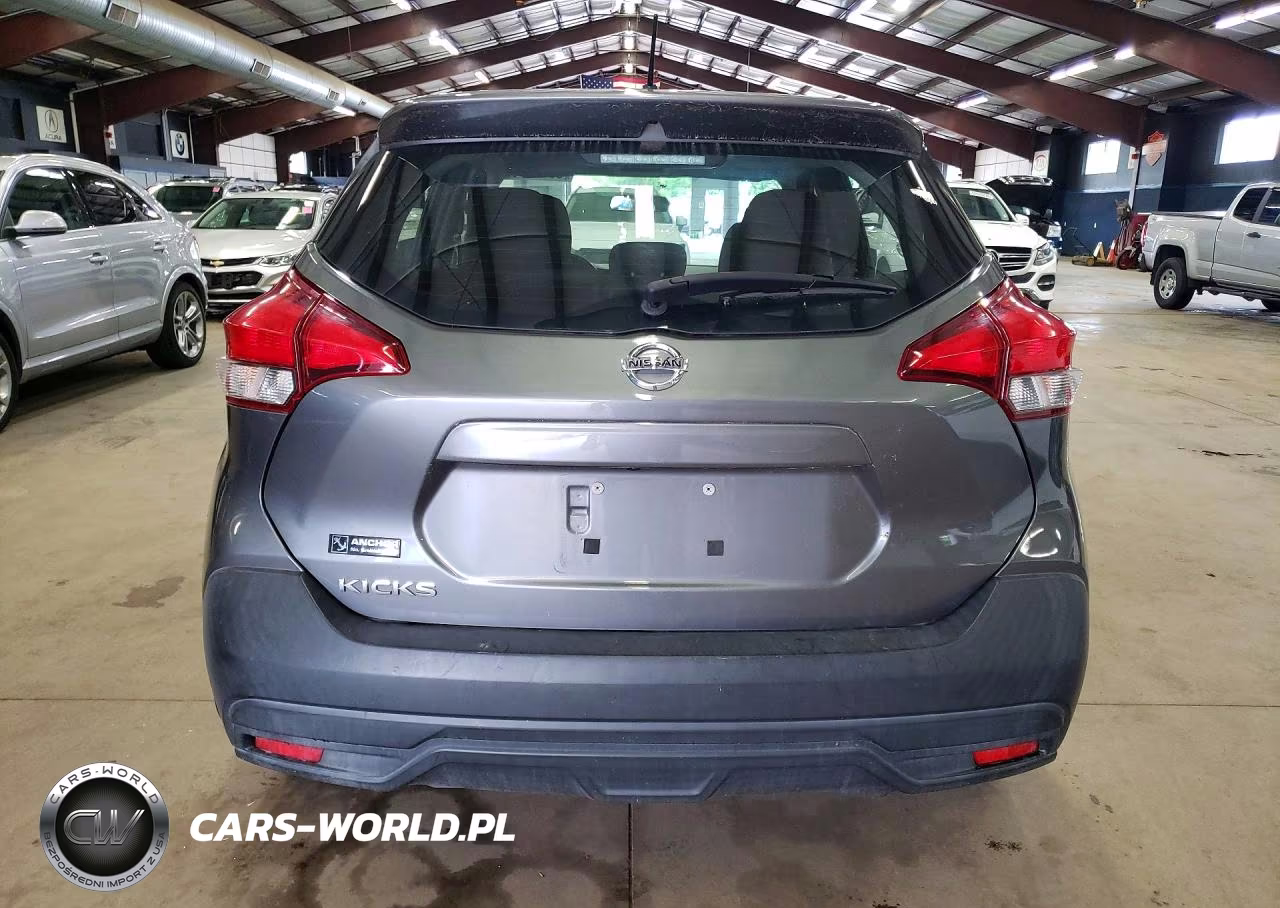 2019 Nissan Kicks S VIN:3N1CP5CU4KL563484 - 6