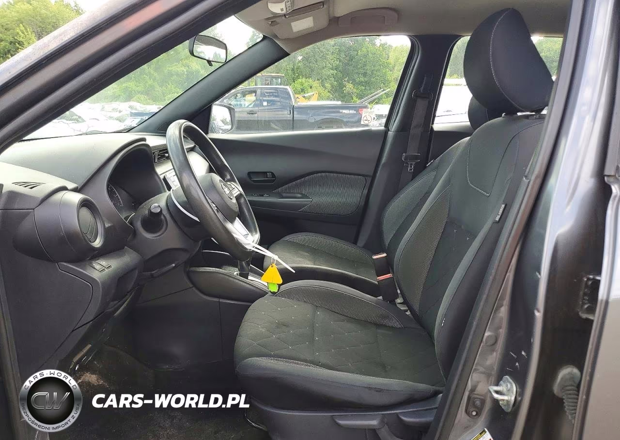 2019 Nissan Kicks S VIN:3N1CP5CU4KL563484 - 7
