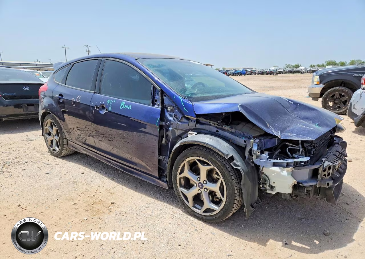 2017 Ford Focus St VIN:1FADP3L90HL347370 - 4