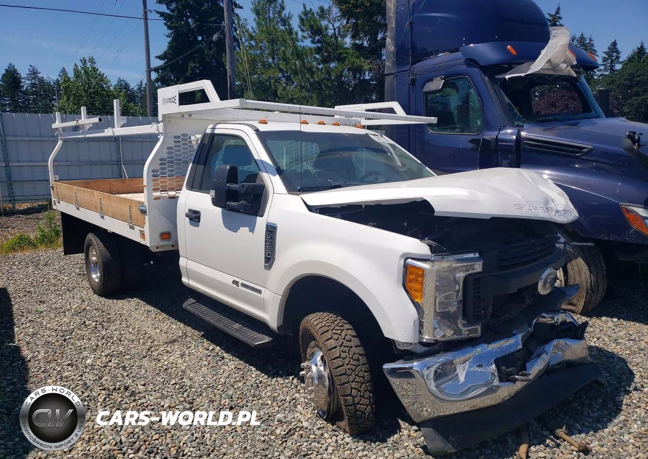 2017 Ford F350 Super Duty VIN:1FDRF3HT6HEE33581 - 4