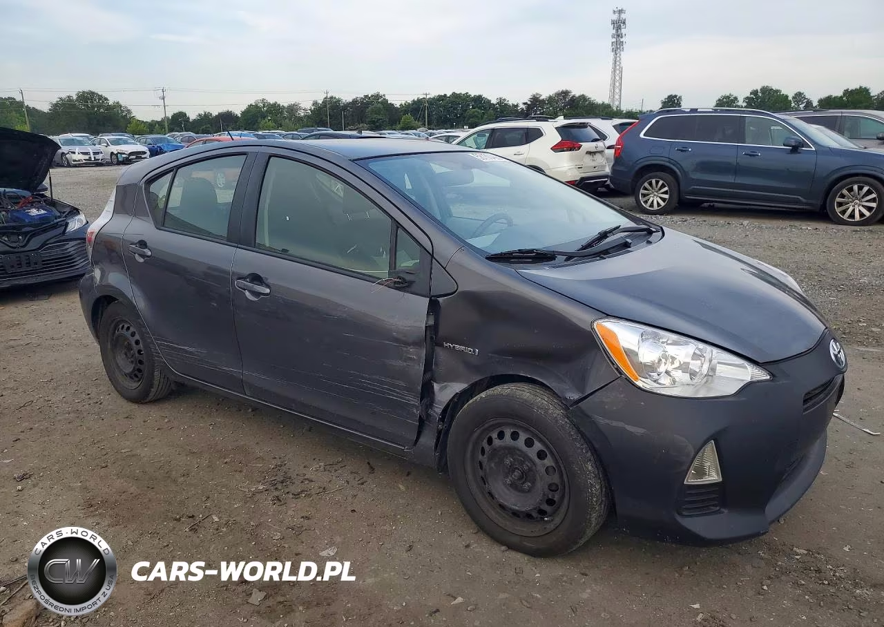 2012 Toyota Prius C Two VIN:JTDKDTB31C1509924 - 4