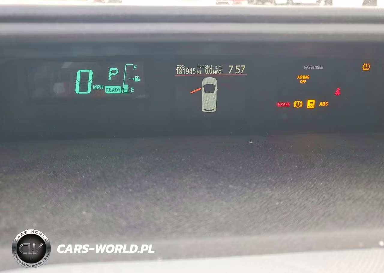 2012 Toyota Prius C Two VIN:JTDKDTB31C1509924 - 9