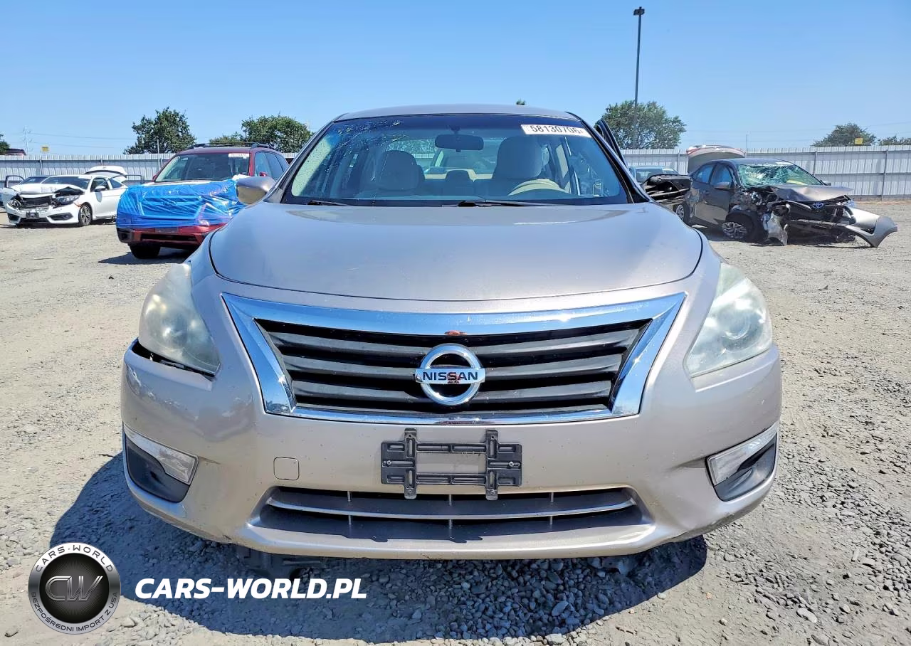 2014 Nissan Altima 2.5 S VIN:1N4AL3AP1EN214942 - 5
