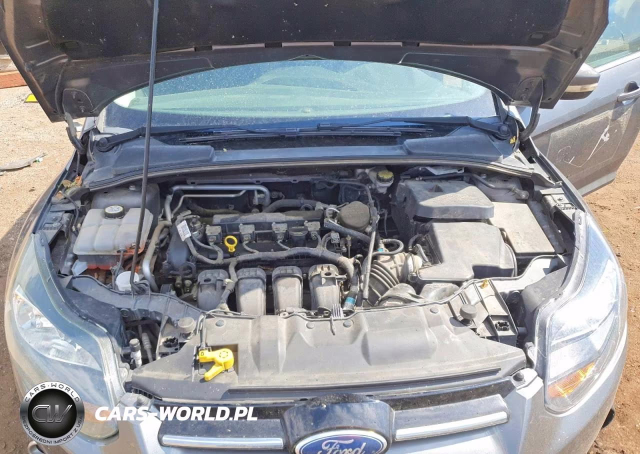 2012 Ford Focus Titanium VIN:1FAHP3N23CL330122 - 11