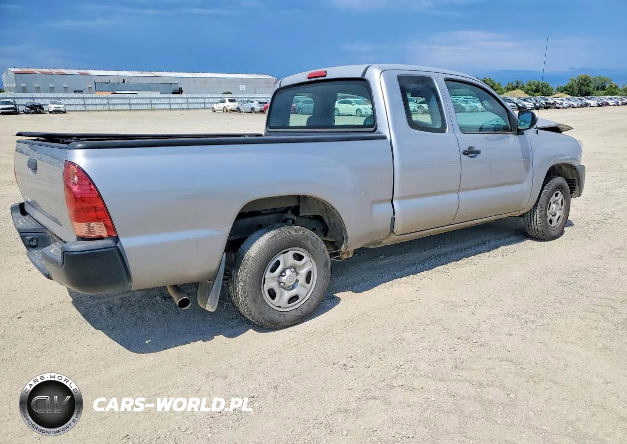 2015 Toyota Tacoma Access Cab VIN:5TFTX4CN6FX054586 - 3