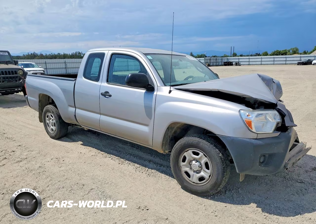 2015 Toyota Tacoma Access Cab VIN:5TFTX4CN6FX054586 - 4