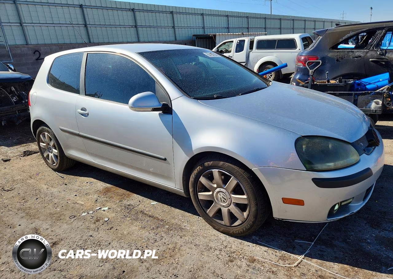 2007 Volkswagen Rabbit VIN:WVWAR71K77W200626 - 4