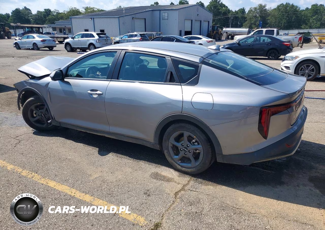 2025 Kia K4 Lxs VIN:3KPFT4DE8SE109766 - 2