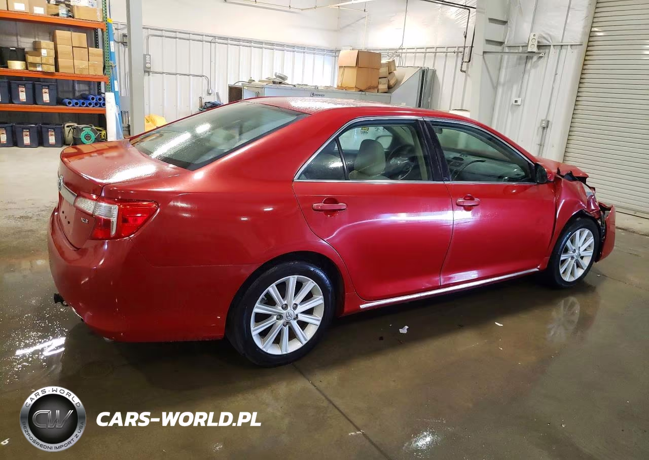 2013 Toyota Camry Xle VIN:4T4BF1FK4DR316667 - 3