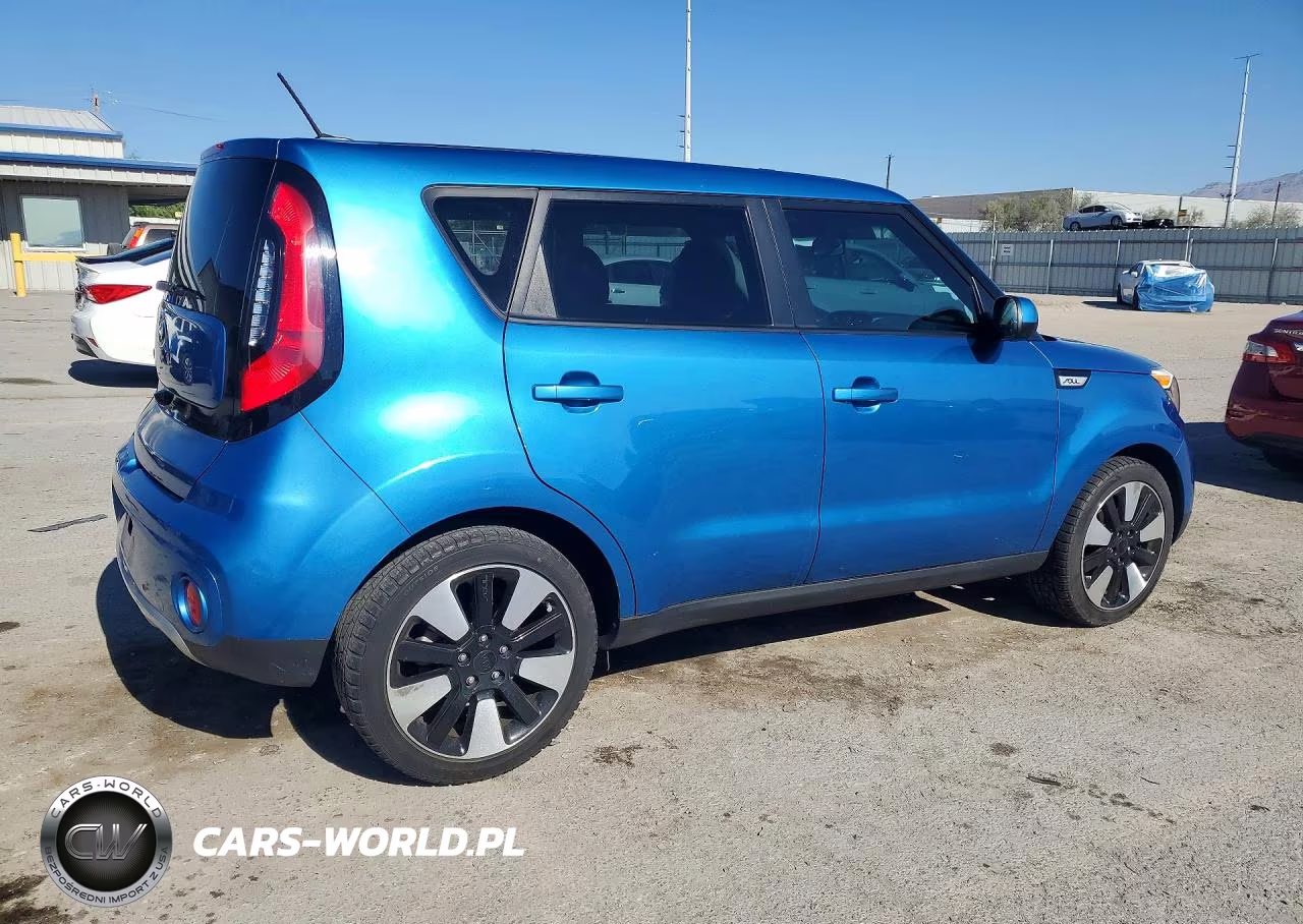 2018 Kia Soul + VIN:KNDJP3A52J7559408 - 3