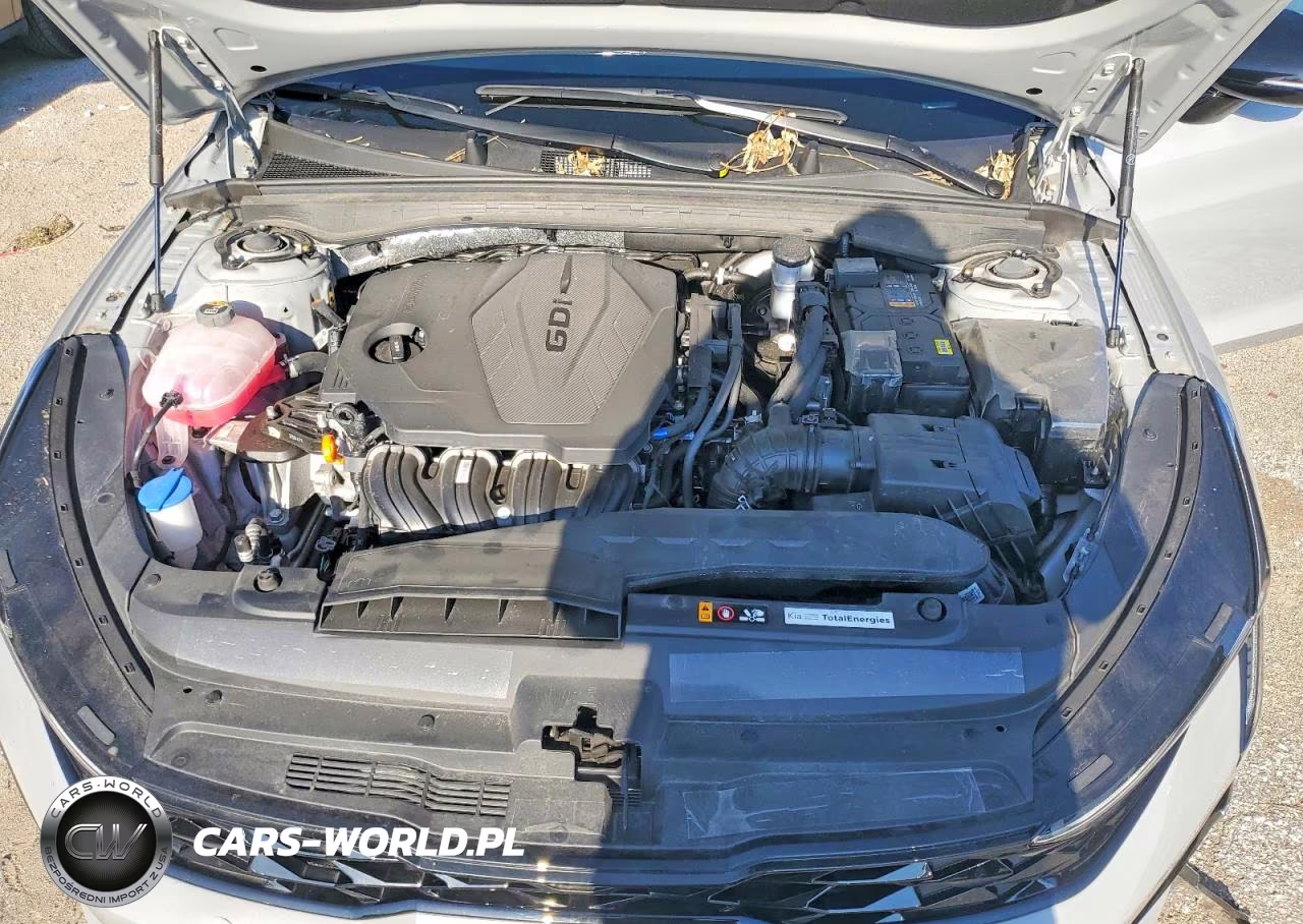 2025 Kia K5 Gt Line VIN:KNAG64J75S5390077 - 11