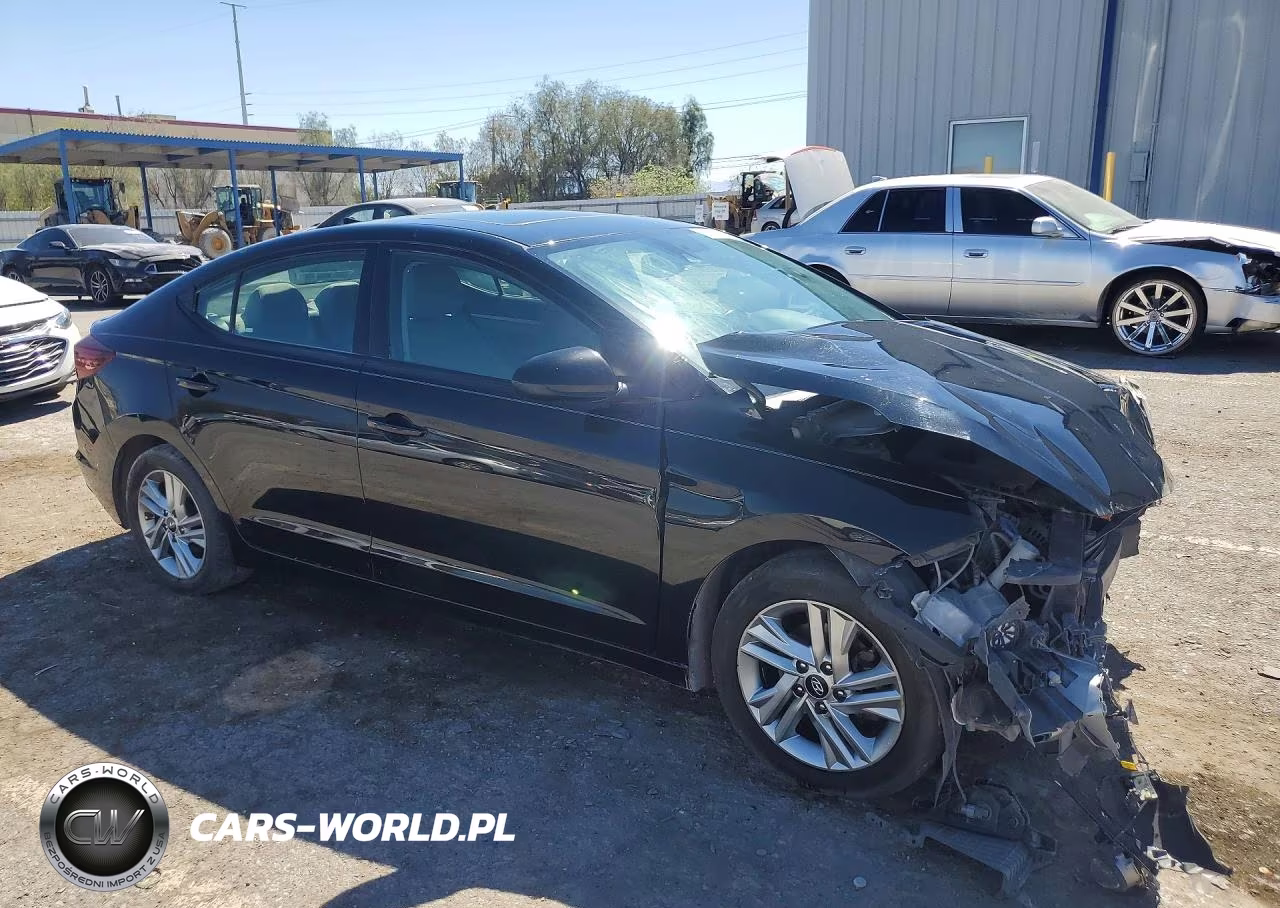 2020 Hyundai Elantra Value Edition VIN:5NPD84LF2LH607803 - 4