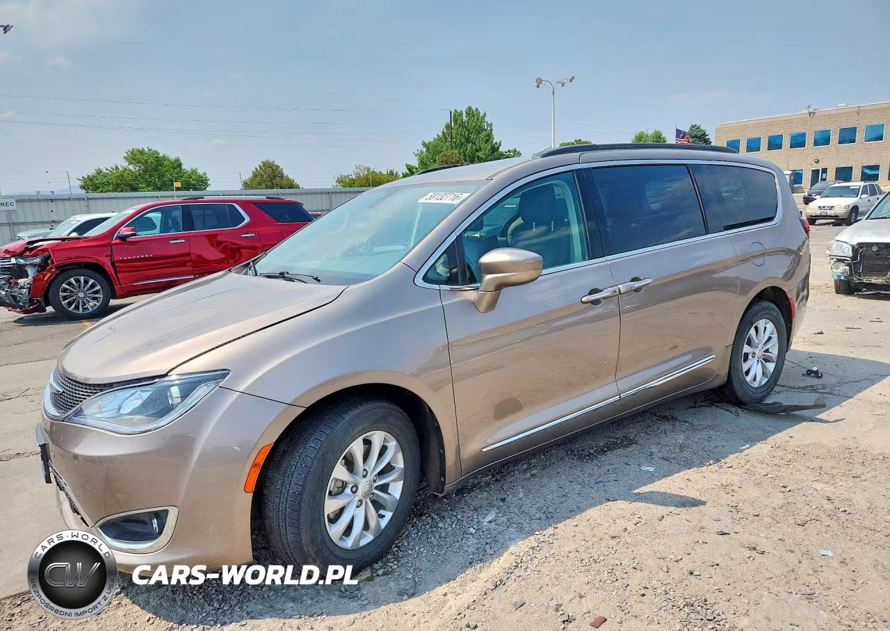 2017 Chrysler Pacifica Touring L
