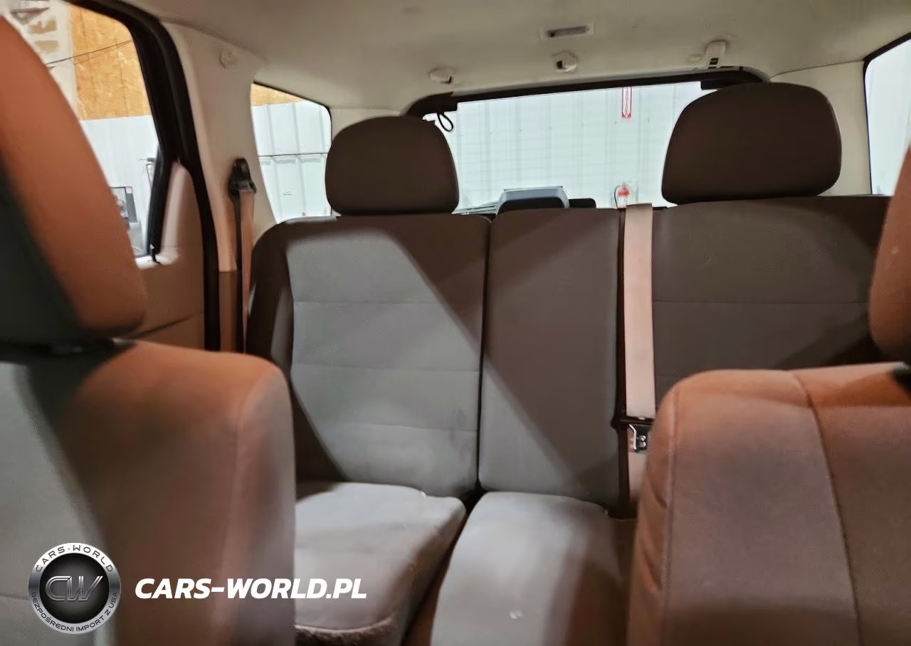 2010 Ford Escape Xls VIN:1FMCU9C78AKD33921 - 10