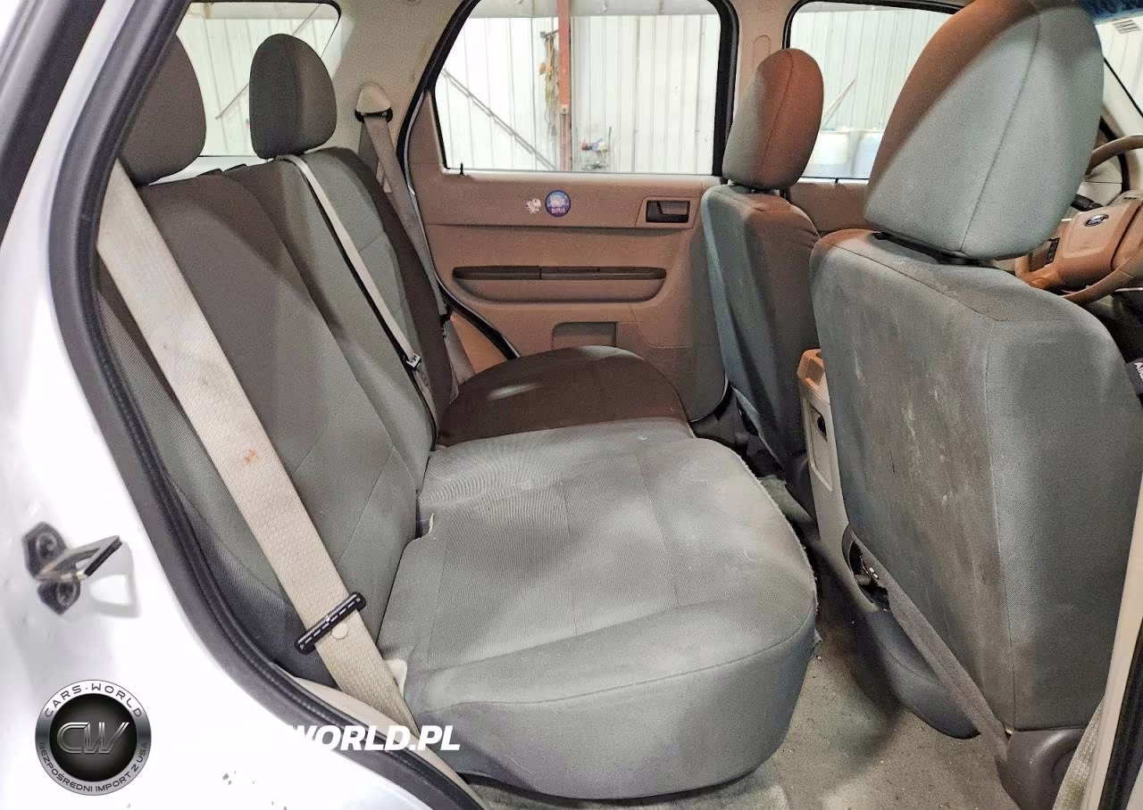 2010 Ford Escape Xls VIN:1FMCU9C78AKD33921 - 11