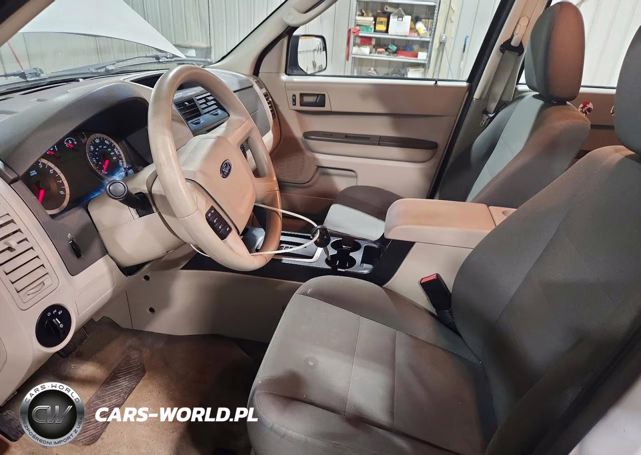 2010 Ford Escape Xls VIN:1FMCU9C78AKD33921 - 7