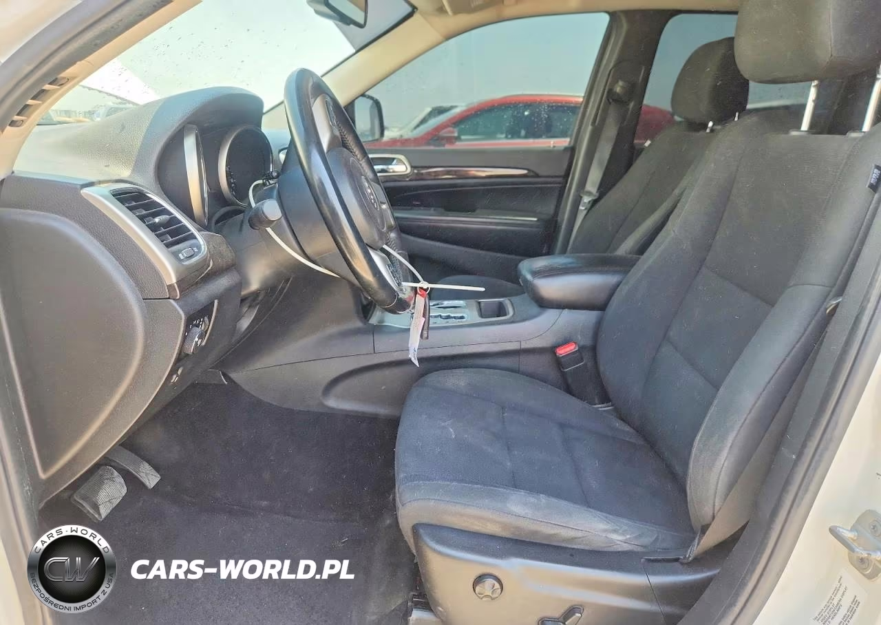 2011 Jeep Grand Cherokee Laredo VIN:1J4RR4GG8BC570931 - 7