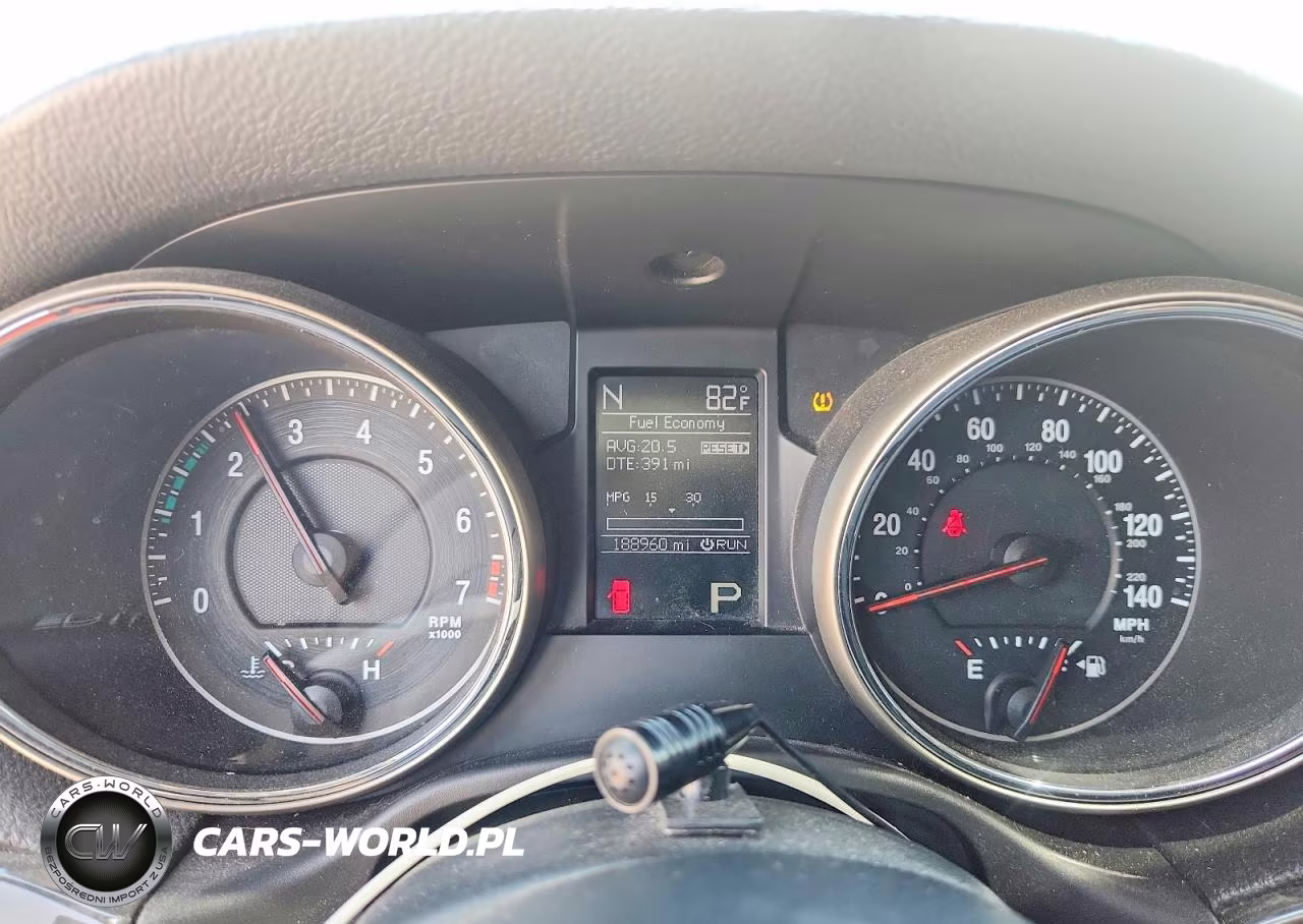2011 Jeep Grand Cherokee Laredo VIN:1J4RR4GG8BC570931 - 9