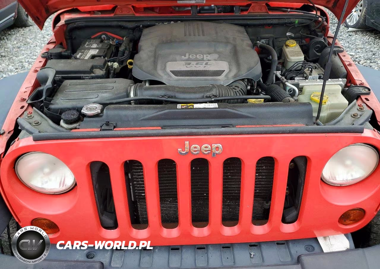 2013 Jeep Wrangler Unlimited Sport VIN:1C4BJWDG5DL582536 - 11