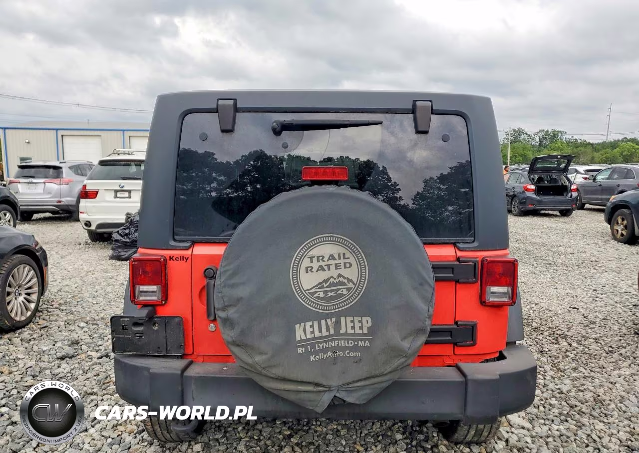 2013 Jeep Wrangler Unlimited Sport VIN:1C4BJWDG5DL582536 - 6