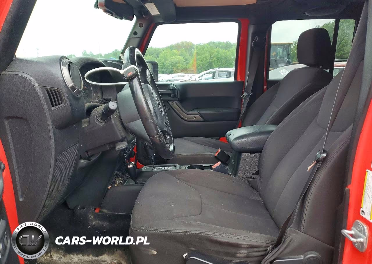 2013 Jeep Wrangler Unlimited Sport VIN:1C4BJWDG5DL582536 - 7