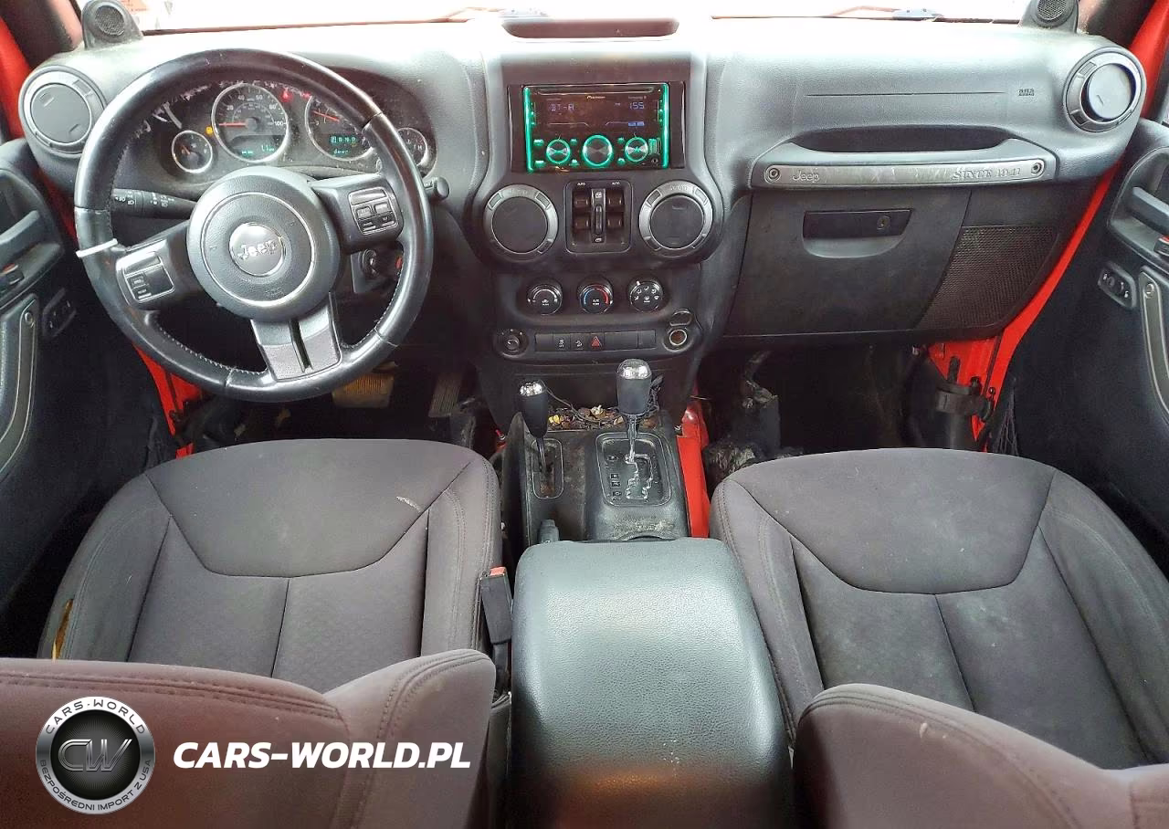 2013 Jeep Wrangler Unlimited Sport VIN:1C4BJWDG5DL582536 - 8