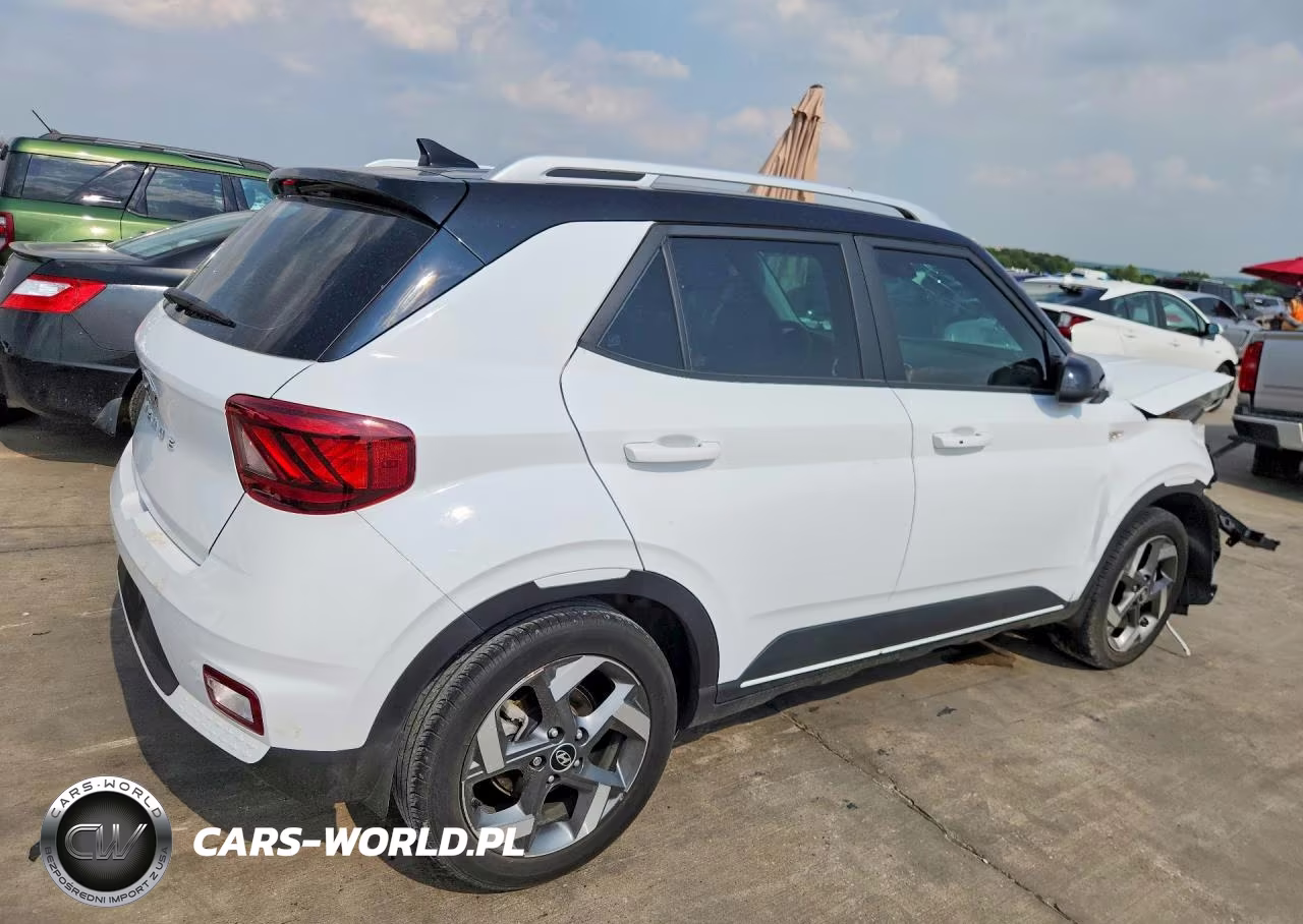 2022 Hyundai Venue Limited VIN:KMHRC8A37NU133968 - 3