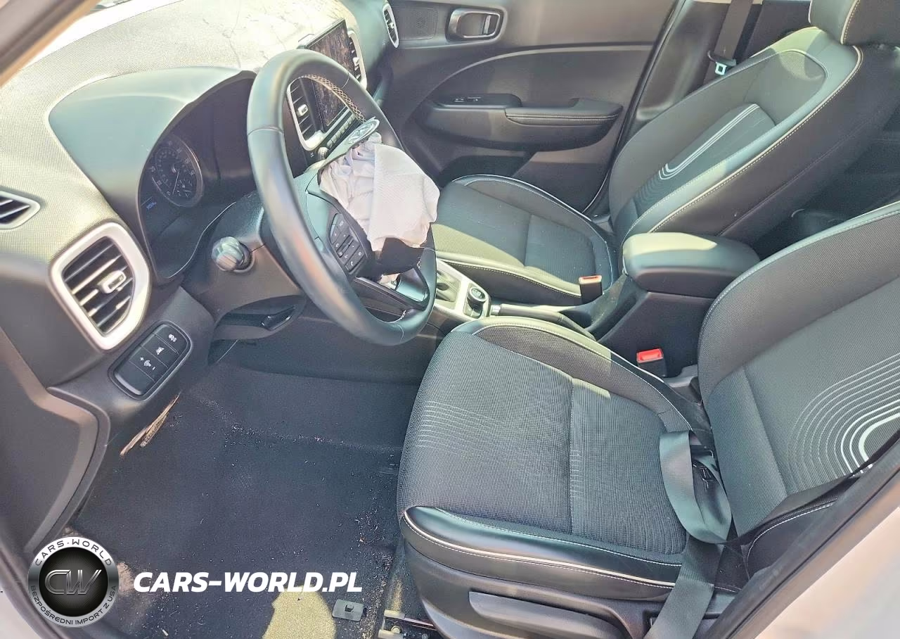 2022 Hyundai Venue Limited VIN:KMHRC8A37NU133968 - 7