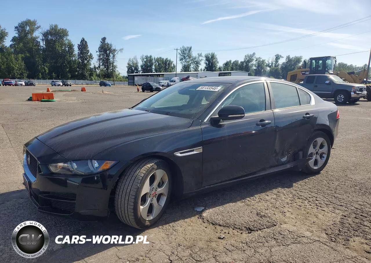 2017 Jaguar Xe