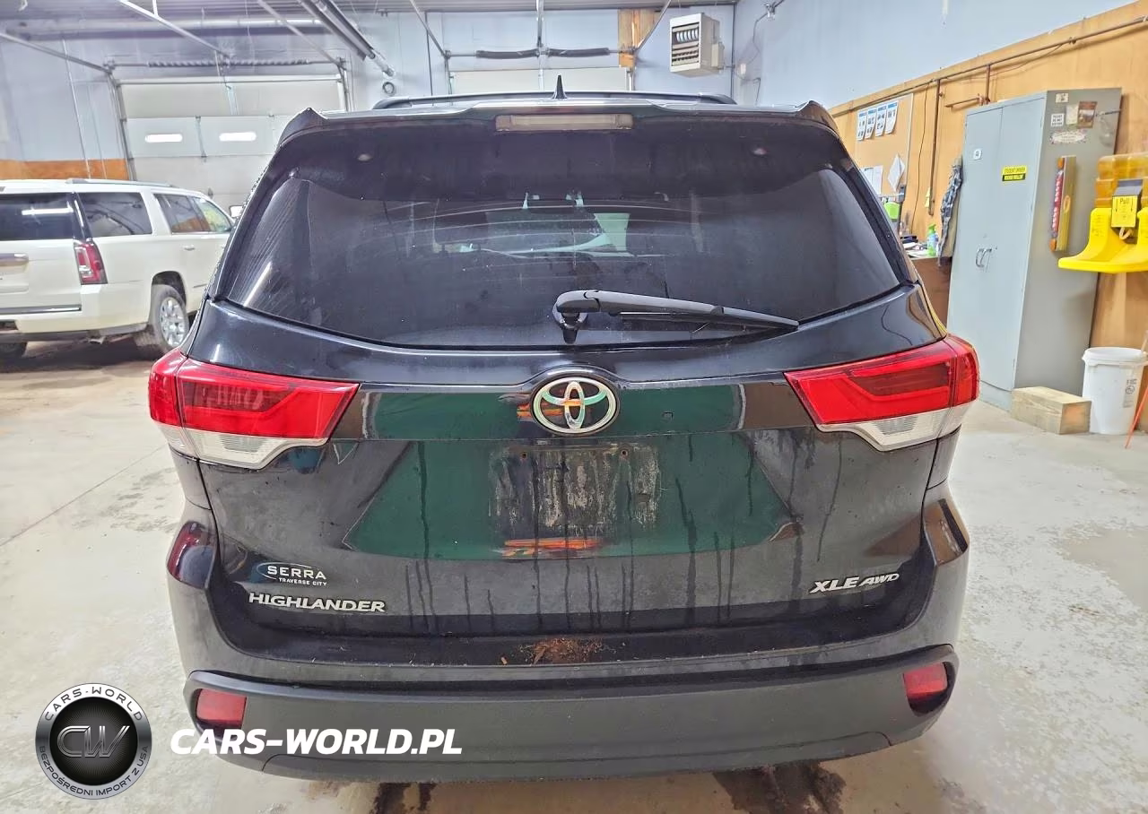 2018 Toyota Highlander Xle VIN:5TDJZRFH4JS523046 - 6
