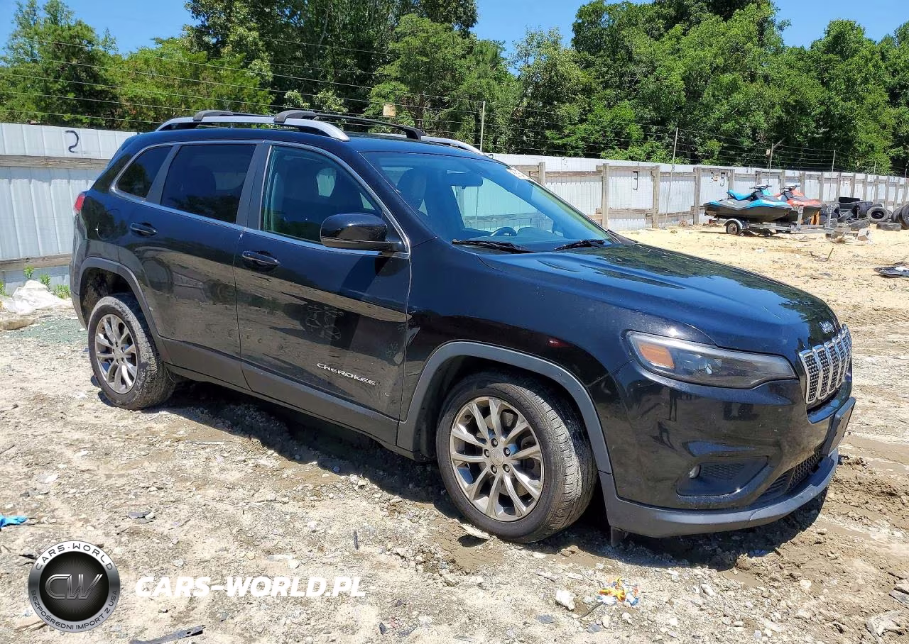 2019 Jeep Cherokee Latitude Plus VIN:1C4PJLLB9KD267076 - 4