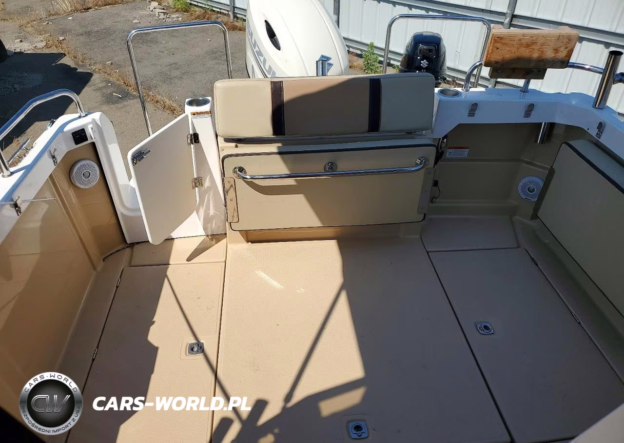 2018 Roundtions Boat VIN:FMLT2389D818 - 6
