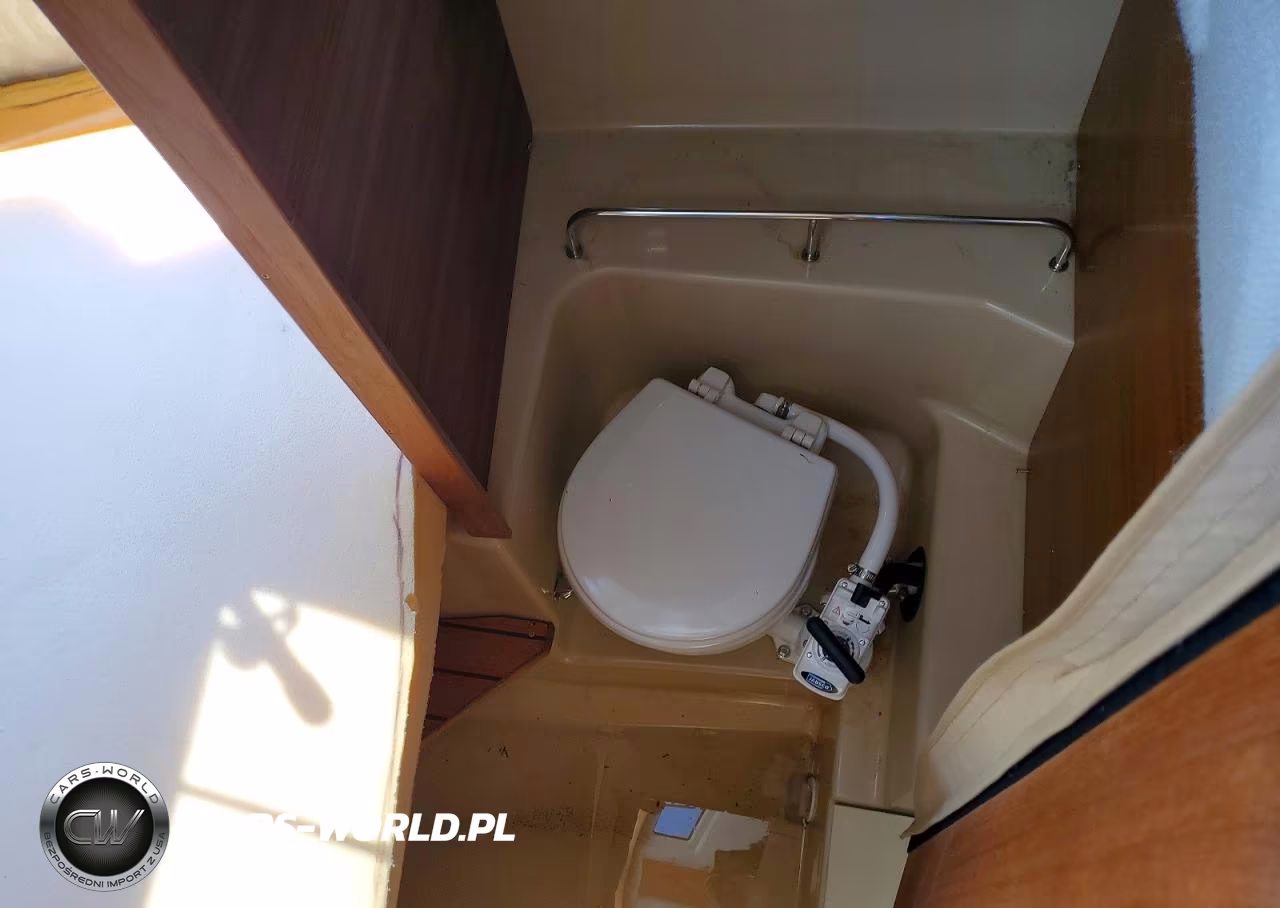 2018 Roundtions Boat VIN:FMLT2389D818 - 9