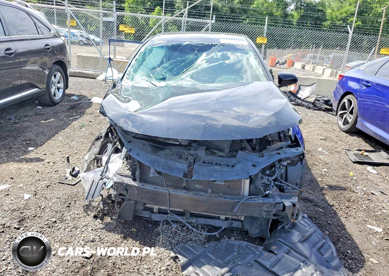 2017 Toyota Camry Le VIN:4T1BF1FK3HU316496 - 5