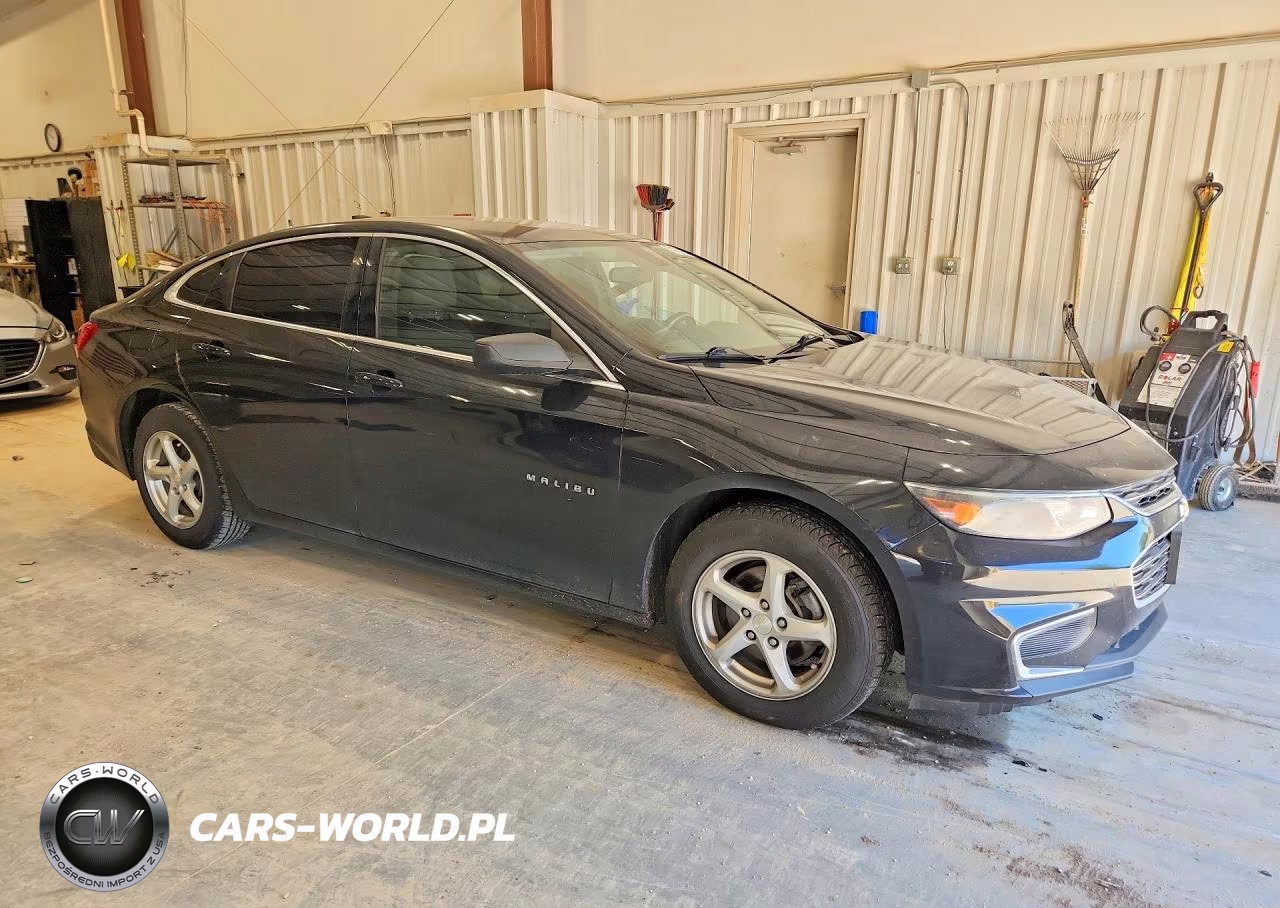 2017 Chevrolet Malibu Ls VIN:1G1ZB5ST8HF231185 - 4