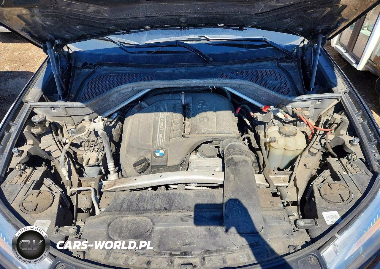 2017 BMW X5 xDrive35I VIN:5UXKR0C31H0V82012 - 11