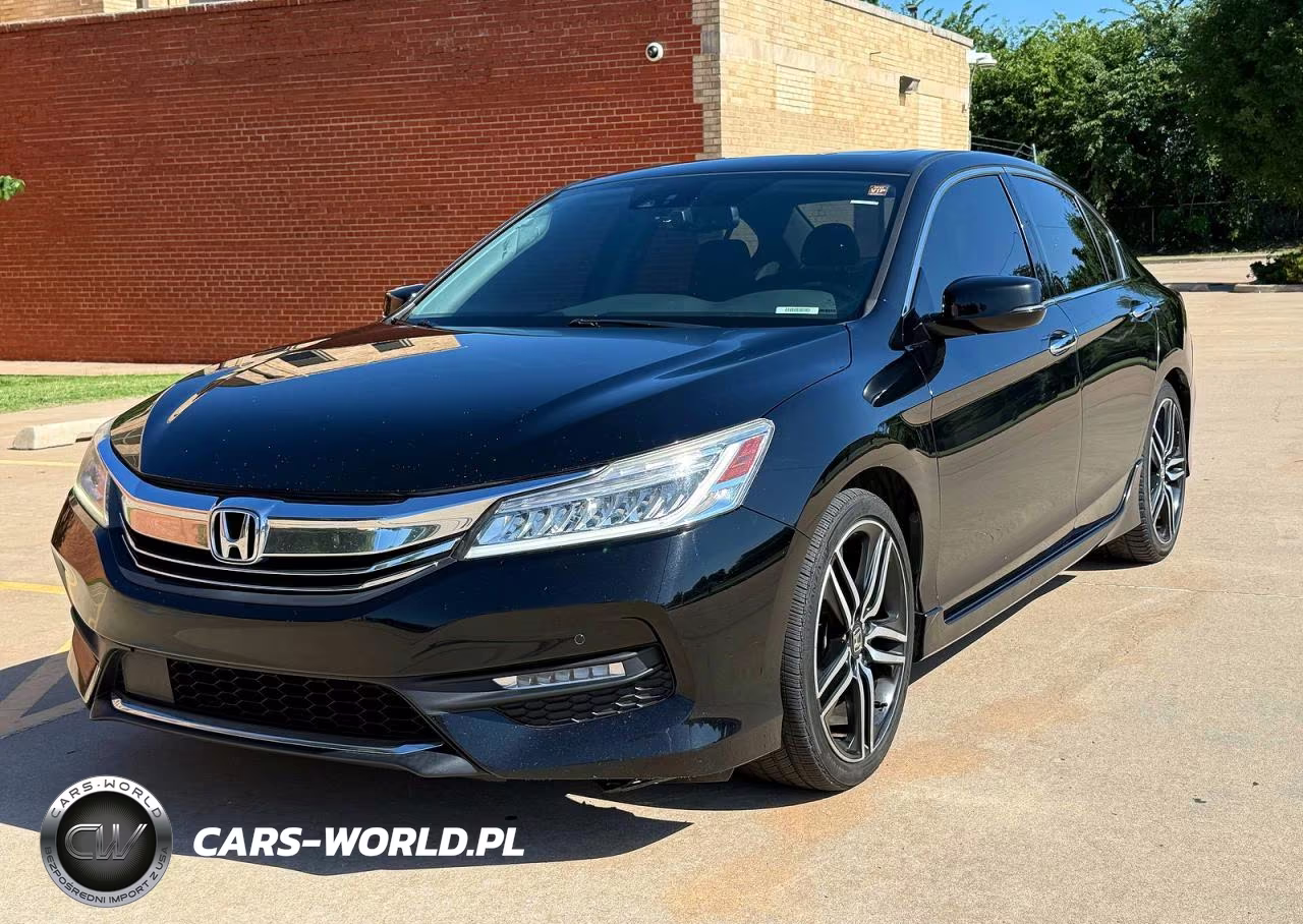 2016 Honda Accord Touring VIN:1HGCR3F95GA030921 - 2