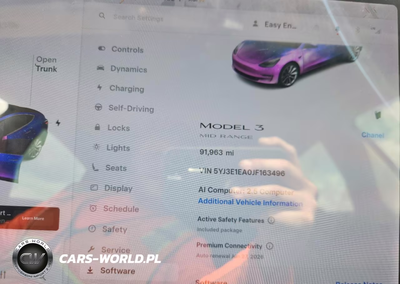 2018 Tesla Model 3 VIN:5YJ3E1EA0JF163496 - 9