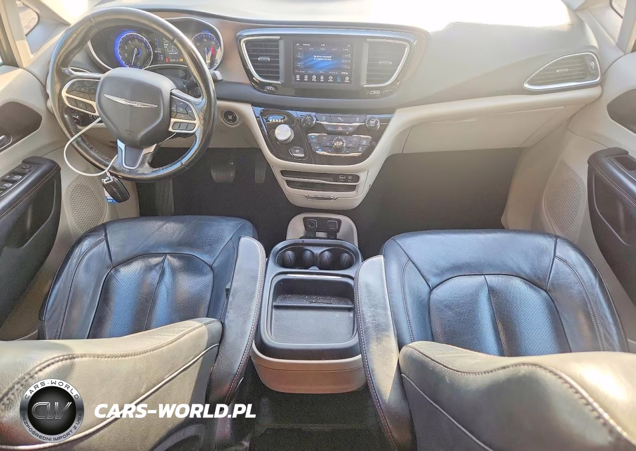 2019 Chrysler Pacifica Touring L VIN:2C4RC1BG3KR650867 - 8