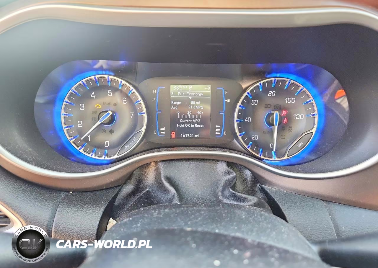 2019 Chrysler Pacifica Touring L VIN:2C4RC1BG3KR650867 - 9